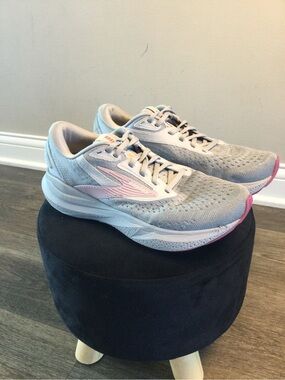 Women's Brooks Adrenaline GTS 24